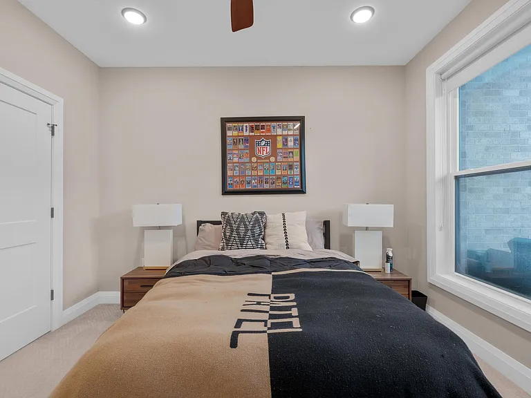 751 N 6th St #208 — Photo 27