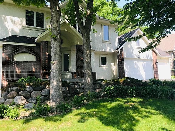 2nd image of 1213 Summit Oaks Dr