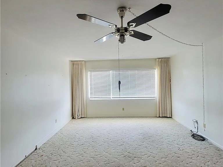 357 Joel Blvd #211 — Photo 3