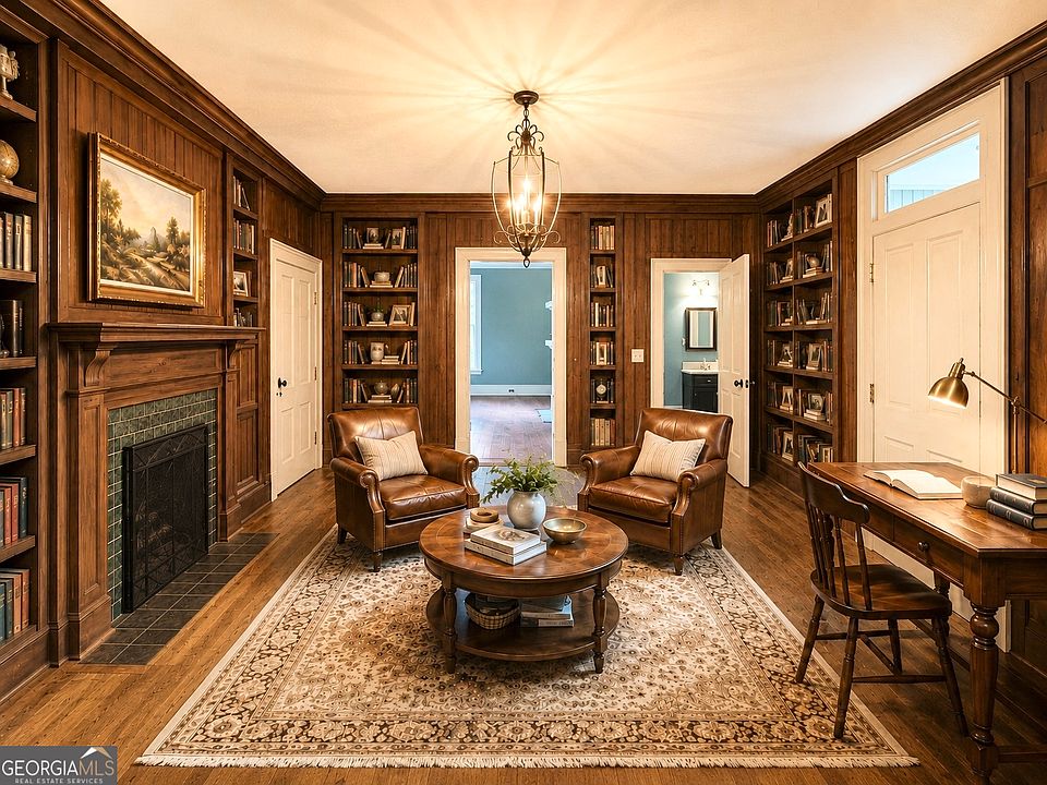 31st image of 215 Frobel St