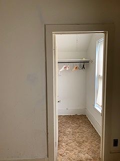 5th image of 15502 Lucknow Ave