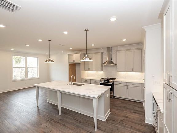 Nice size home - 2030 squ.ft. - Brand new - Open concept - Pictures represent a previously built hom