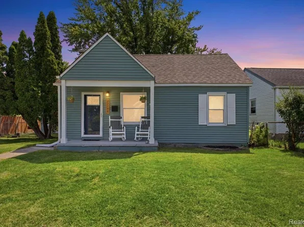 27116 Delton St, Madison Heights, MI 48071
