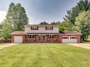 1342 Vanderhoof Rd, Barberton, OH 44203