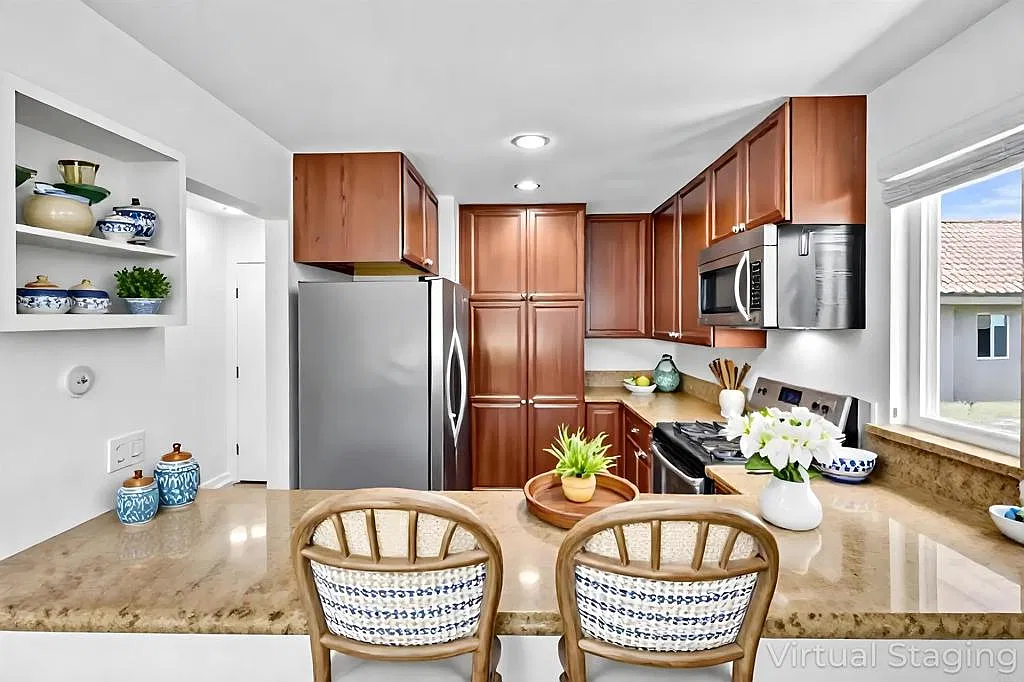 2 bed, 1120 sqft, $4,950 — Photo 3