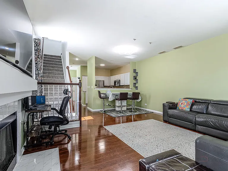 756 Woodewind Dr — Photo 8