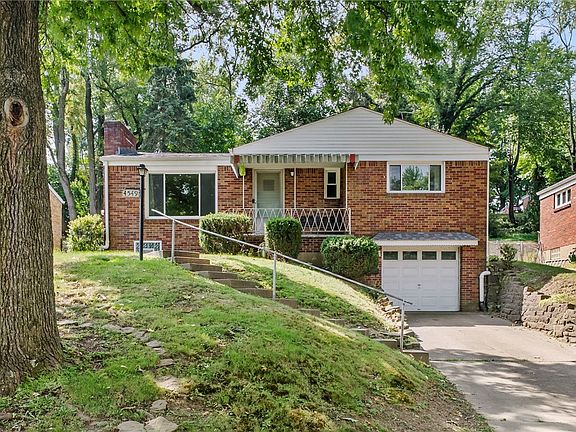 3rd image of 4549 Gates Dr