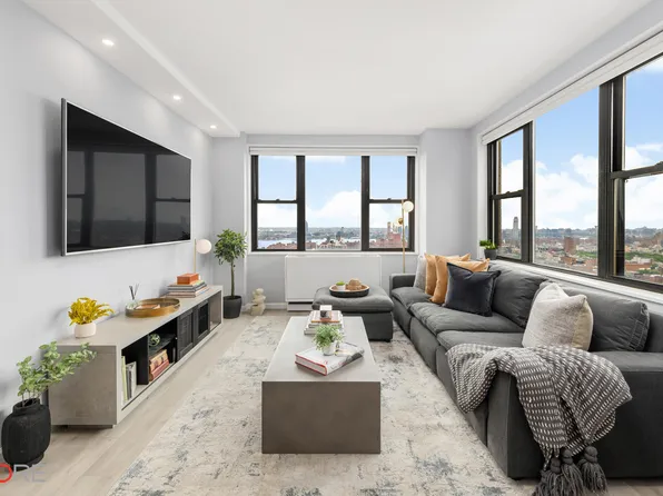 201 East 17th Street 32A image 1 of 8