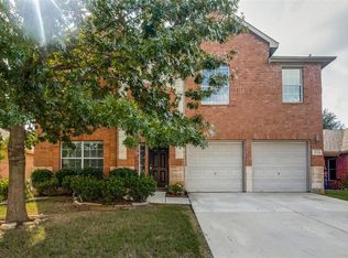 1025 Shearwater Ave, Aubrey, TX 76227
