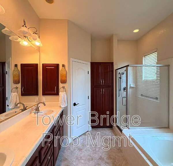 12040 Gold Pointe Ln — Photo 21