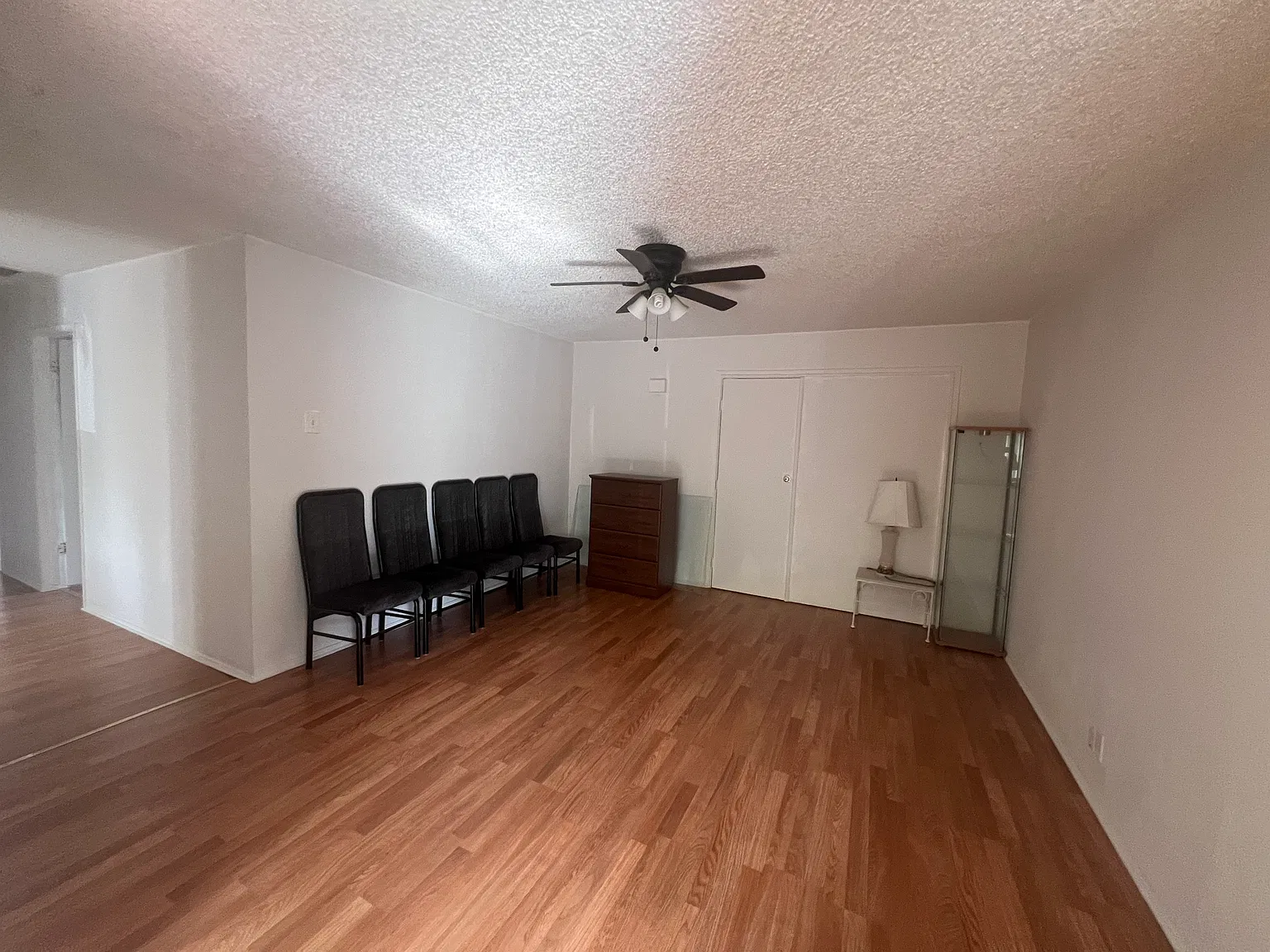 3 bed, 1320 sqft, $2,000 — Photo 1