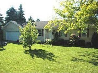 1126 S Hill Rd, Erie, PA 16509