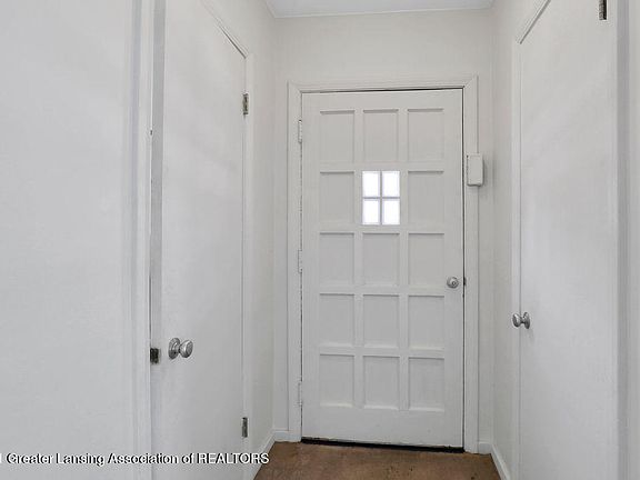 4th image of 209 S Hayford Ave