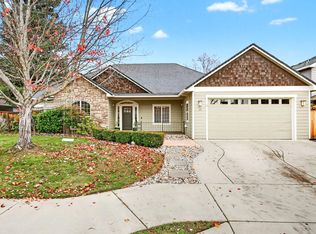 13 Portabello Way, Eagle Pt, OR 97524