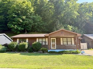 159 W Keyser Heights Dr, Pikeville, KY 41501