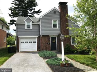 38 Spruce St, Shillington, PA 19607