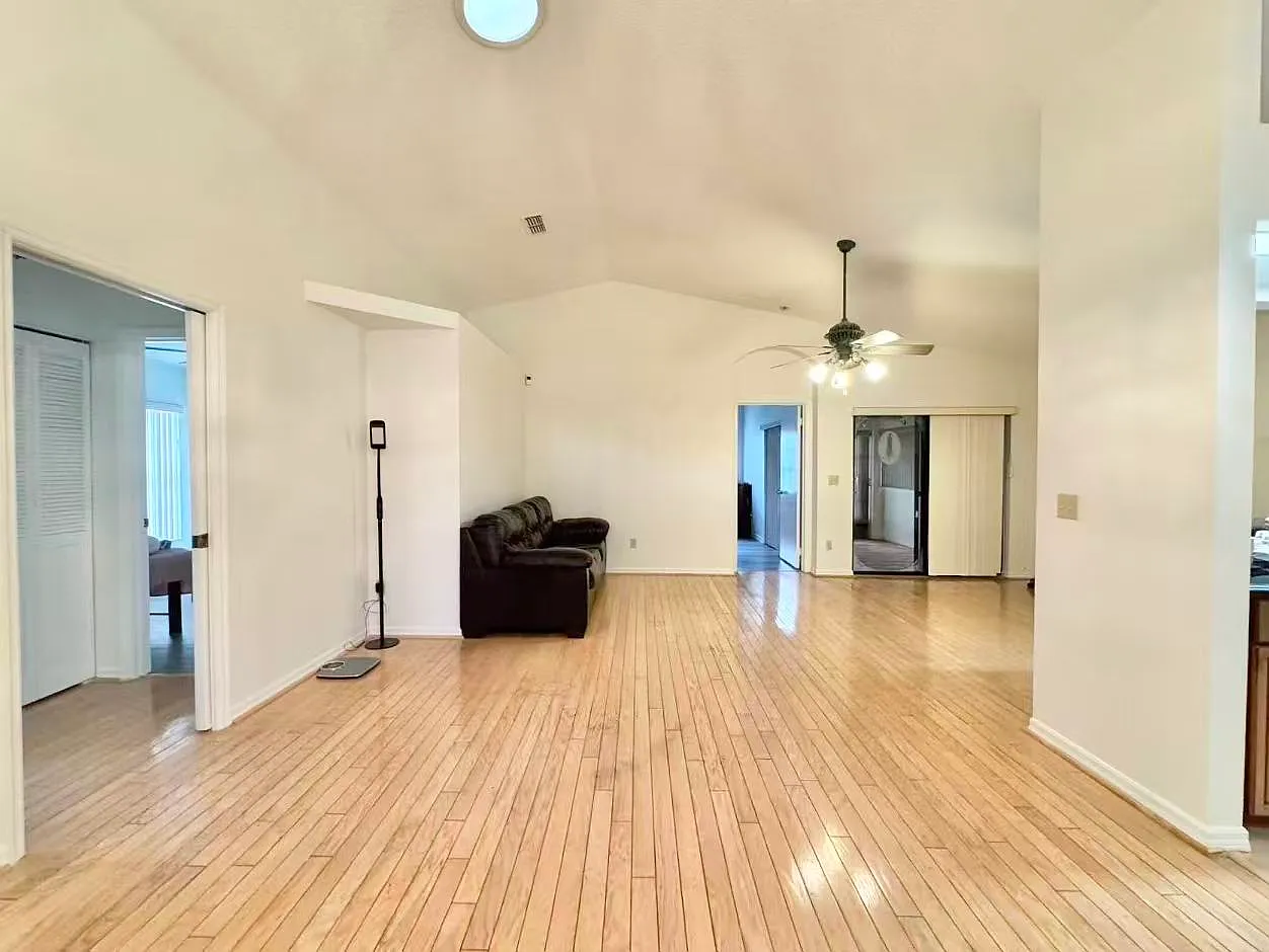3 bed, 1519 sqft, $2,500 — Photo 3