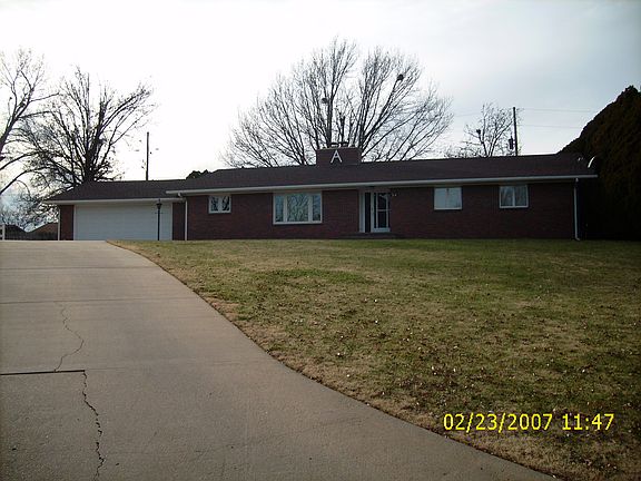 2nd image of 314 Meadowlark Dr