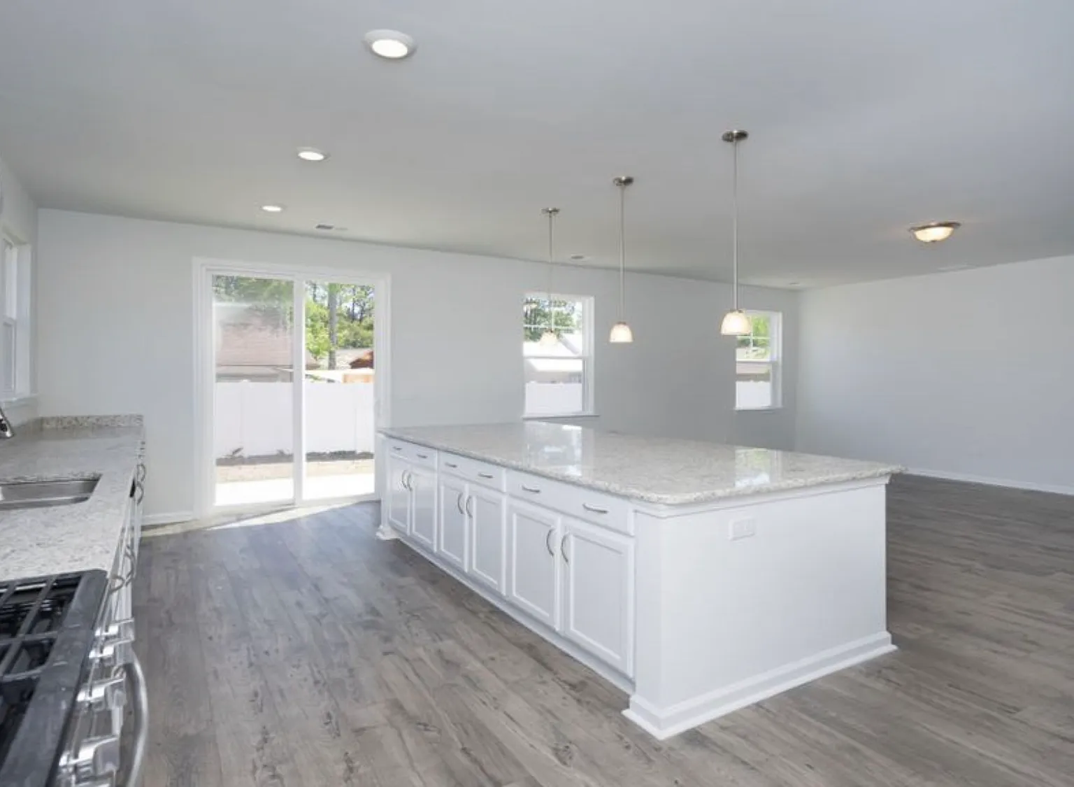 5 bed, 2865 sqft, $2,800 — Photo 4
