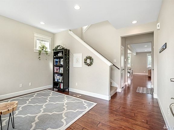 4th image of 1801 184th Street Ct E