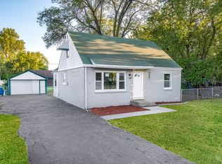 7841 Suburban Ln, Bridgeview, IL 60455