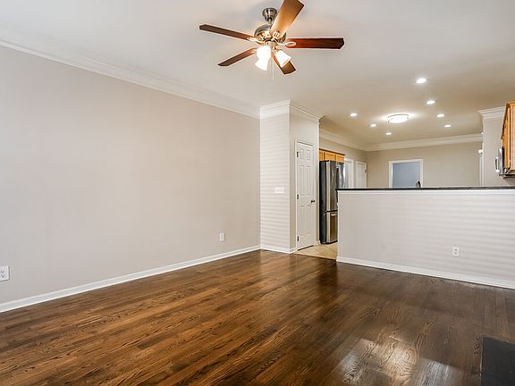 5th image of 3340 Forest Mill Cir