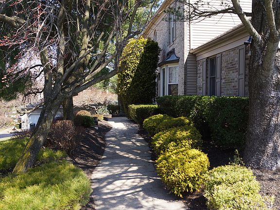 Walkway to front door