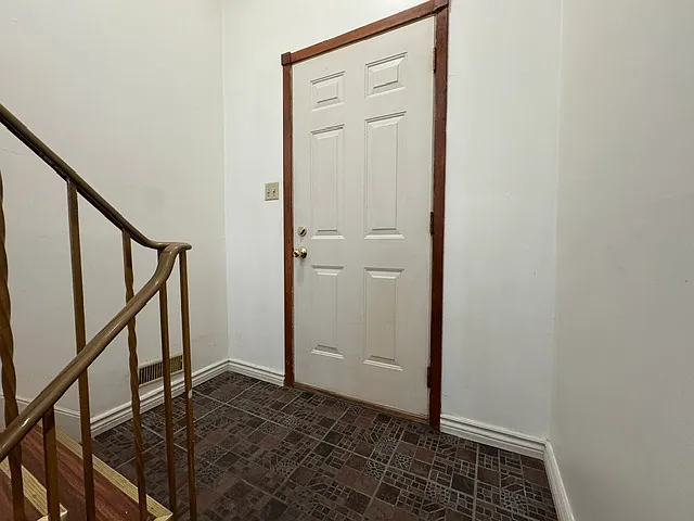 237 Veronica Dr — Photo 23