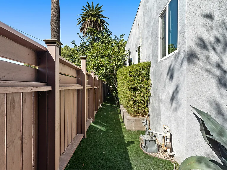 1001 N Rampart Blvd — Photo 5
