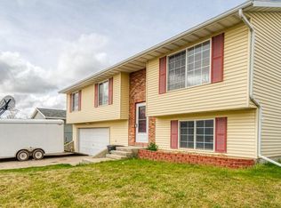 6913 Greensburgh Ave, Gillette, WY 82718