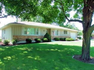 1661 Lyndale Rd, Aurora, IL 60506