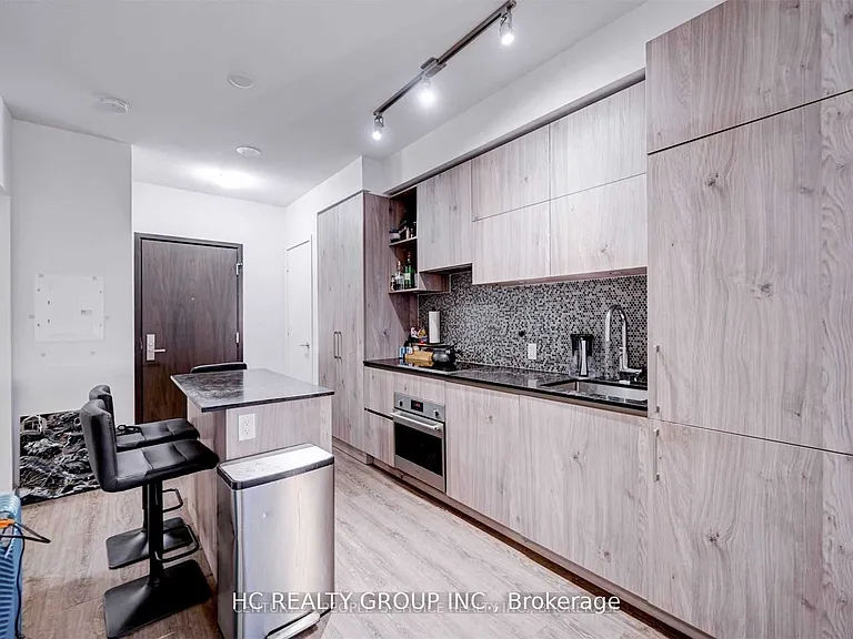 1 Yorkville Ave #2701 — Photo 6