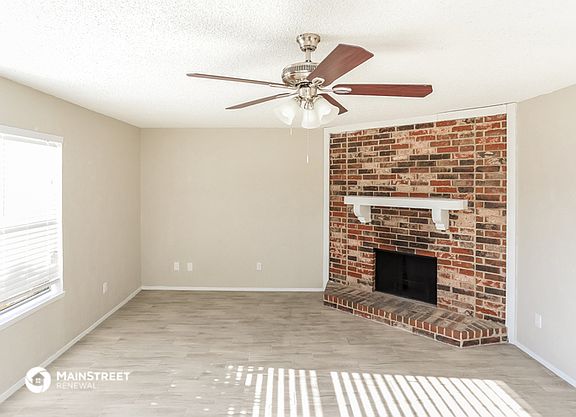 2nd image of 501 Grinnell Dr