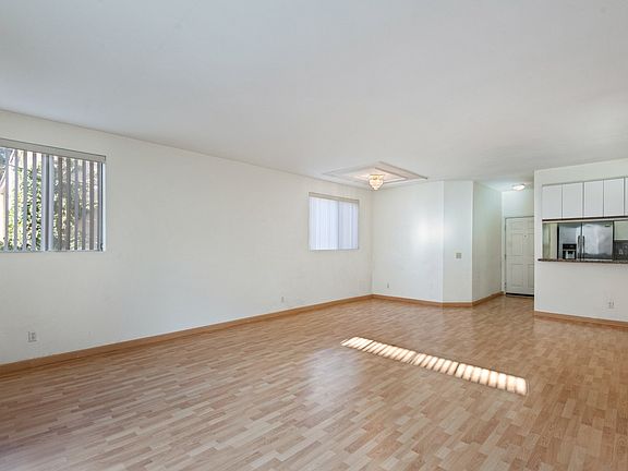 5th image of 1409 S Saltair Ave APT 103