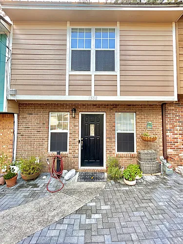 1338 Jackson St Photo 1