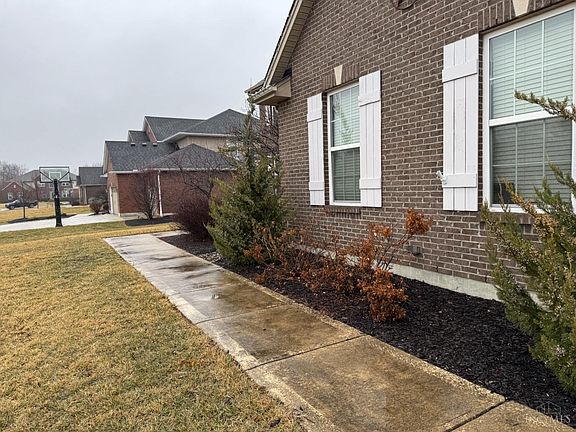 3rd image of 5212 Chestnut Woods Ct
