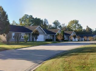 40 Easterly Dr, Murphysboro, IL 62966