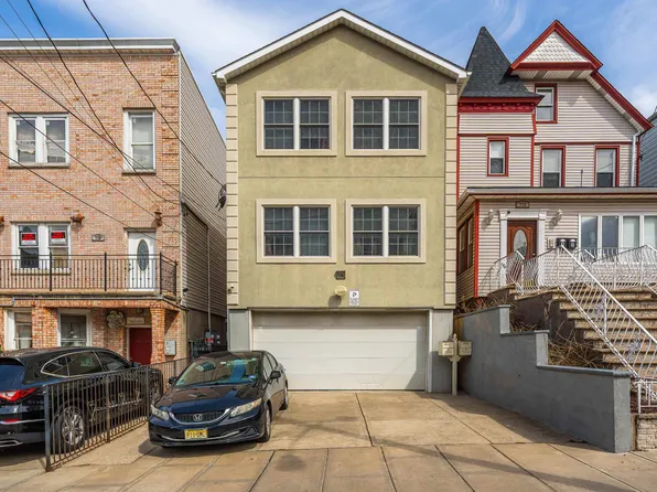 714 17th St, Union City, NJ 07087
