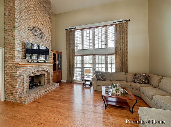 5th image of 3307 Greenwood Ln