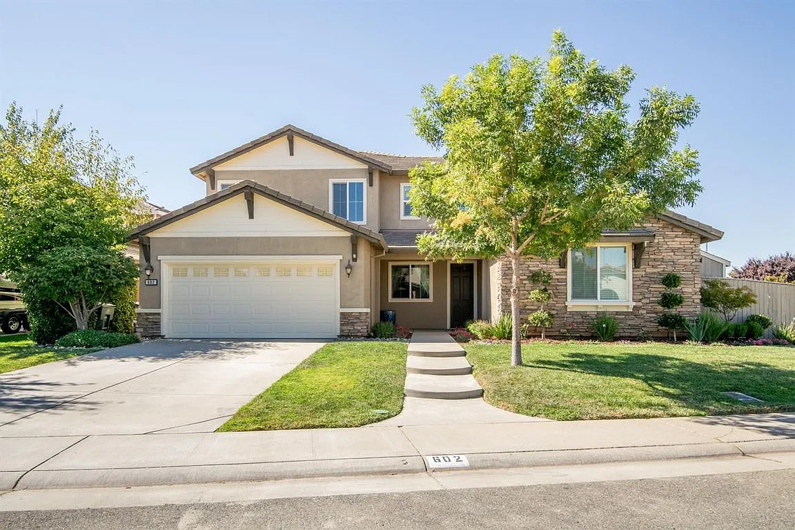 602 Hansen Pl photo 1