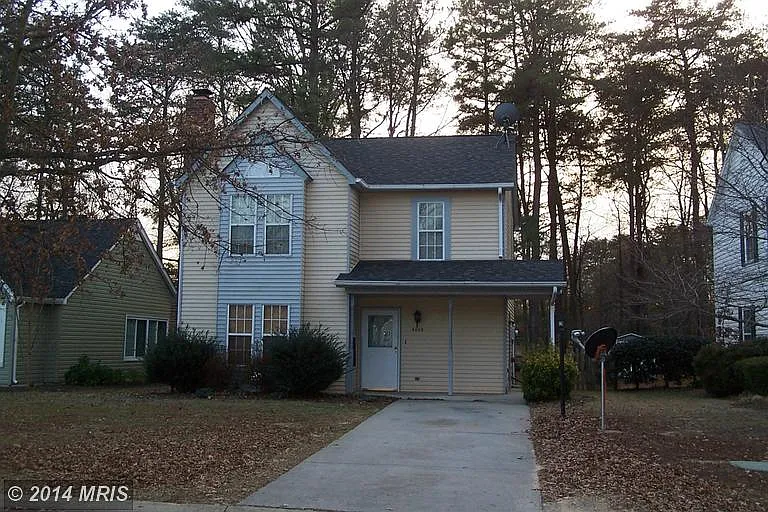4260 Mockingbird Cir photo 1