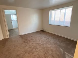 5712 Munhall Rd, Pittsburgh, PA 15217