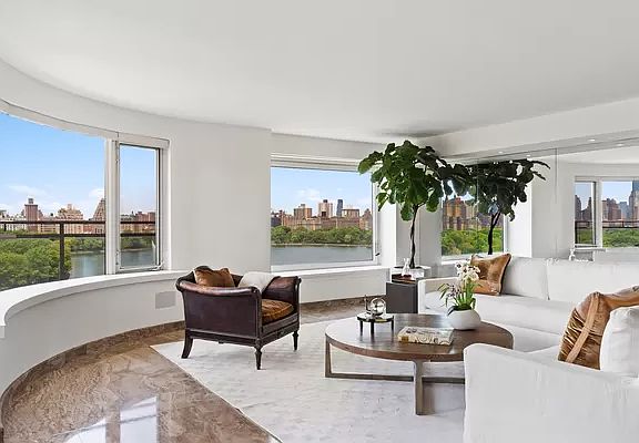 3rd image of 1050 5th Ave APT 18