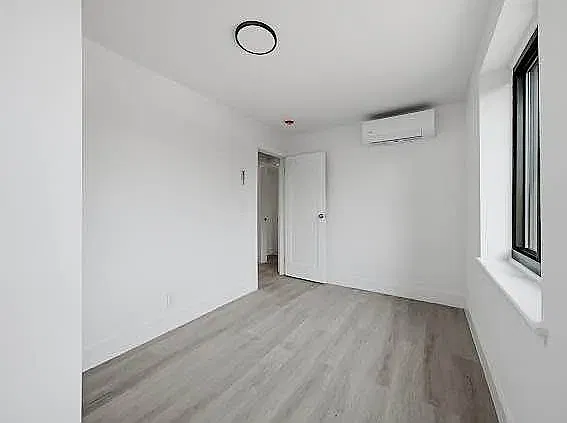 300 E 96th St #2E — Photo 22