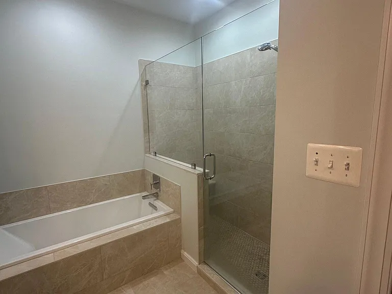 5053 Donovan Dr — Photo 13