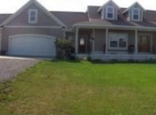 6936 Bauer Rd, Hudsonville, MI 49426