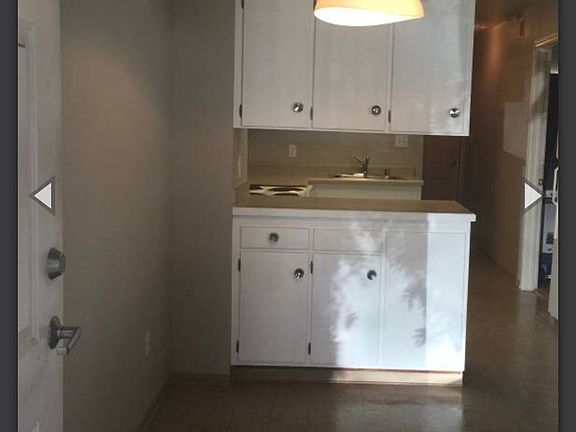 4th image of 2625 NE 9th Pl Unit 6