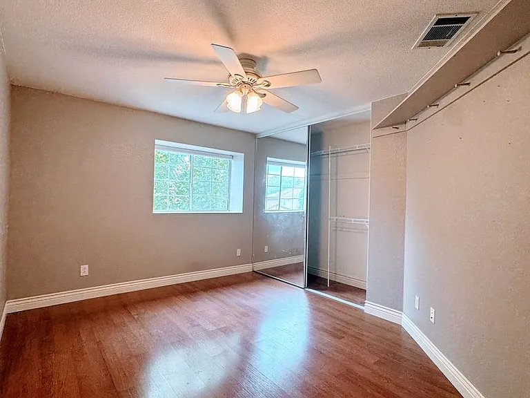 477 Fisher Cir — Photo 16