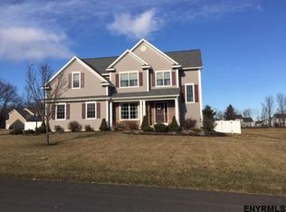 13 Fort Vaux Ln, Watervliet, NY 12189