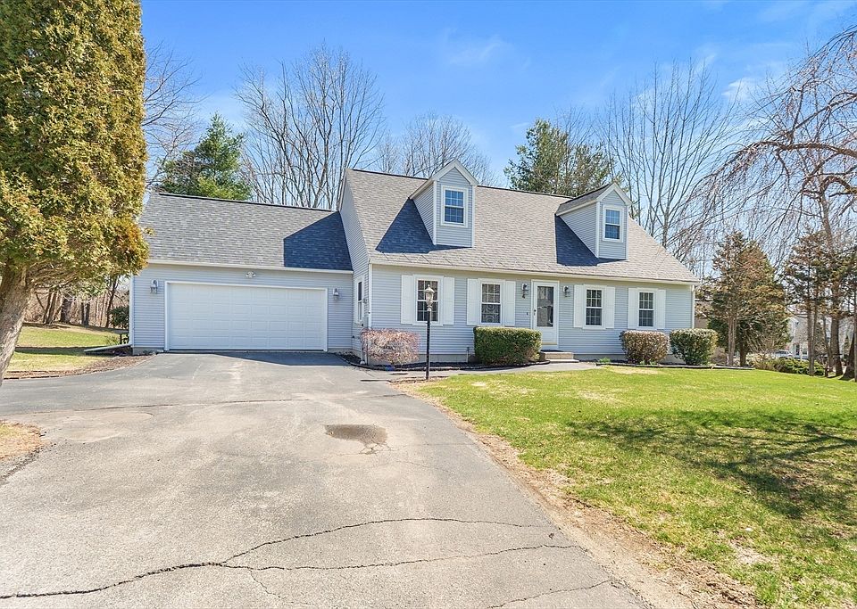 1st image of 4 Lilacwood Cir